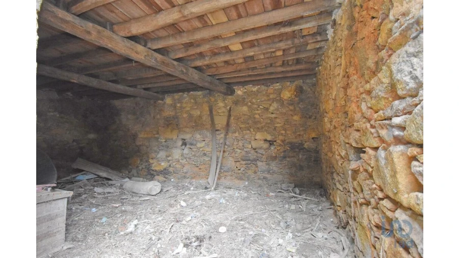 Moradia T4 para Venda em Vila Nova Foto 7