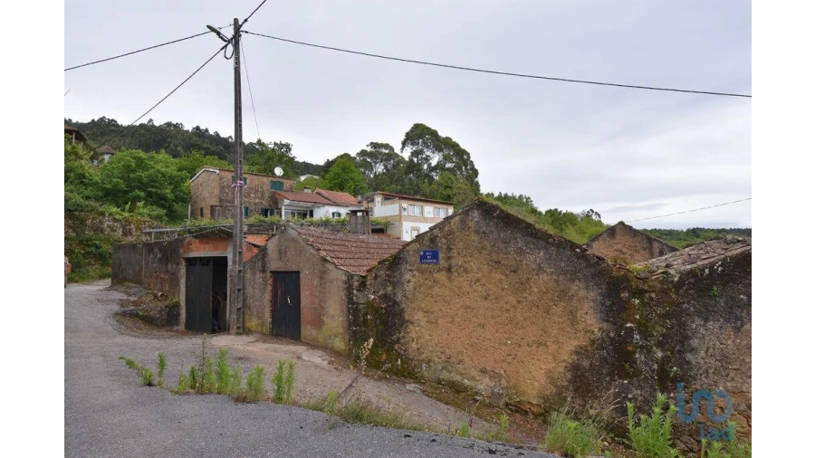 Moradia T4 para Venda em Vila Nova Foto 2