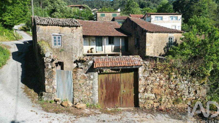 Moradia T4 para Venda em Vila Nova