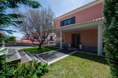 Moradia T3 para Venda em São Roque