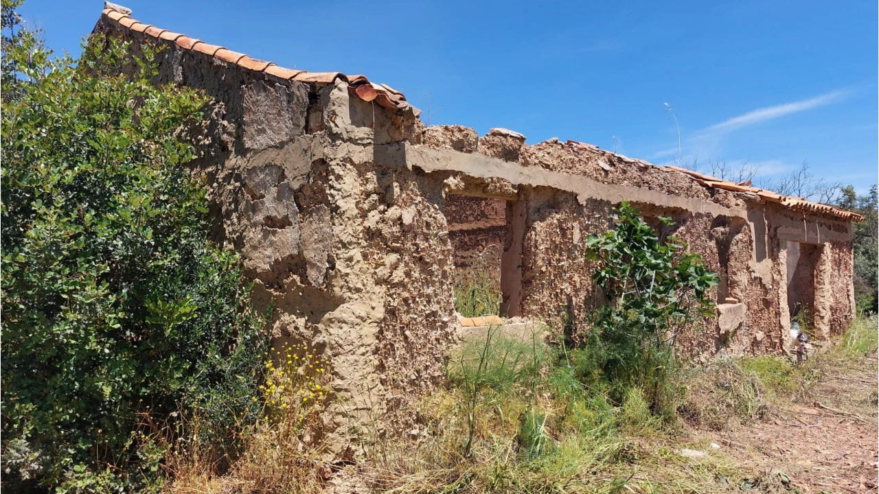 Quinta T2 para Venda em Alferce Foto 15