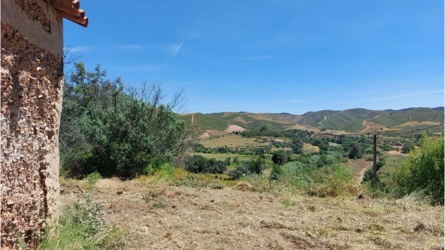 Quinta T2 para Venda em Alferce Foto 6