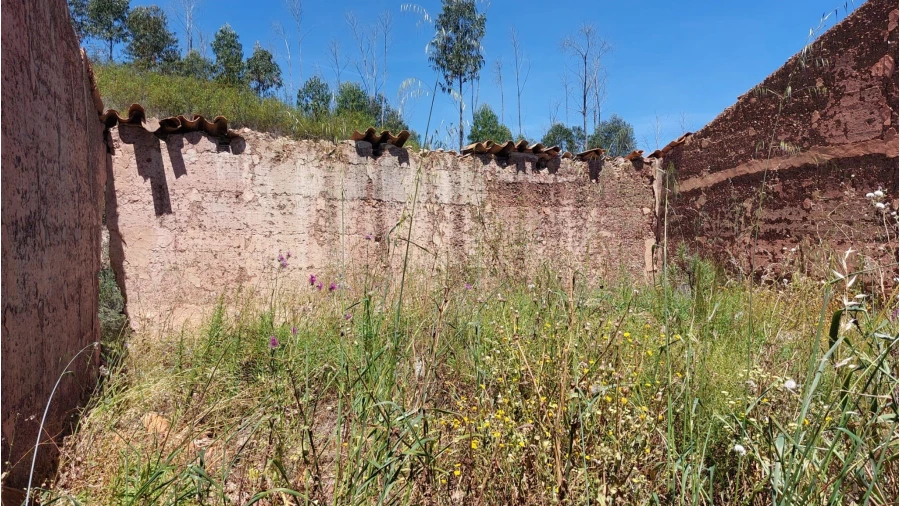 Quinta T2 para Venda em Alferce Foto 14