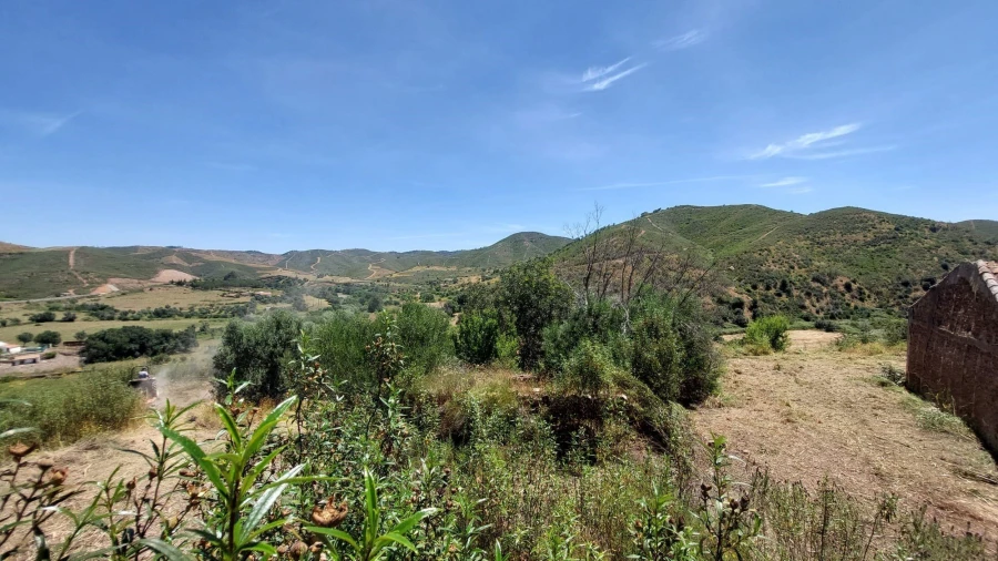 Quinta T2 para Venda em Alferce Foto 10