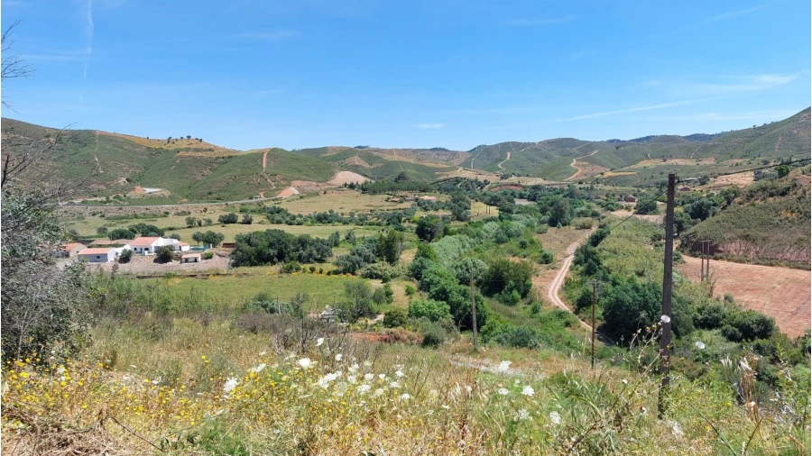 Quinta T2 para Venda em Alferce Foto 19