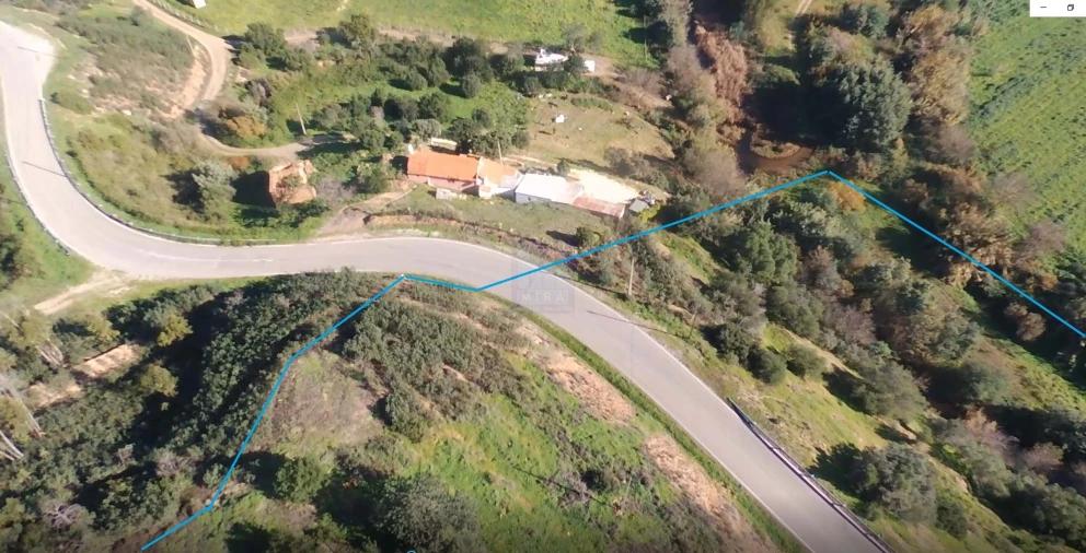 Quinta T2 para Venda em Alferce Foto 38