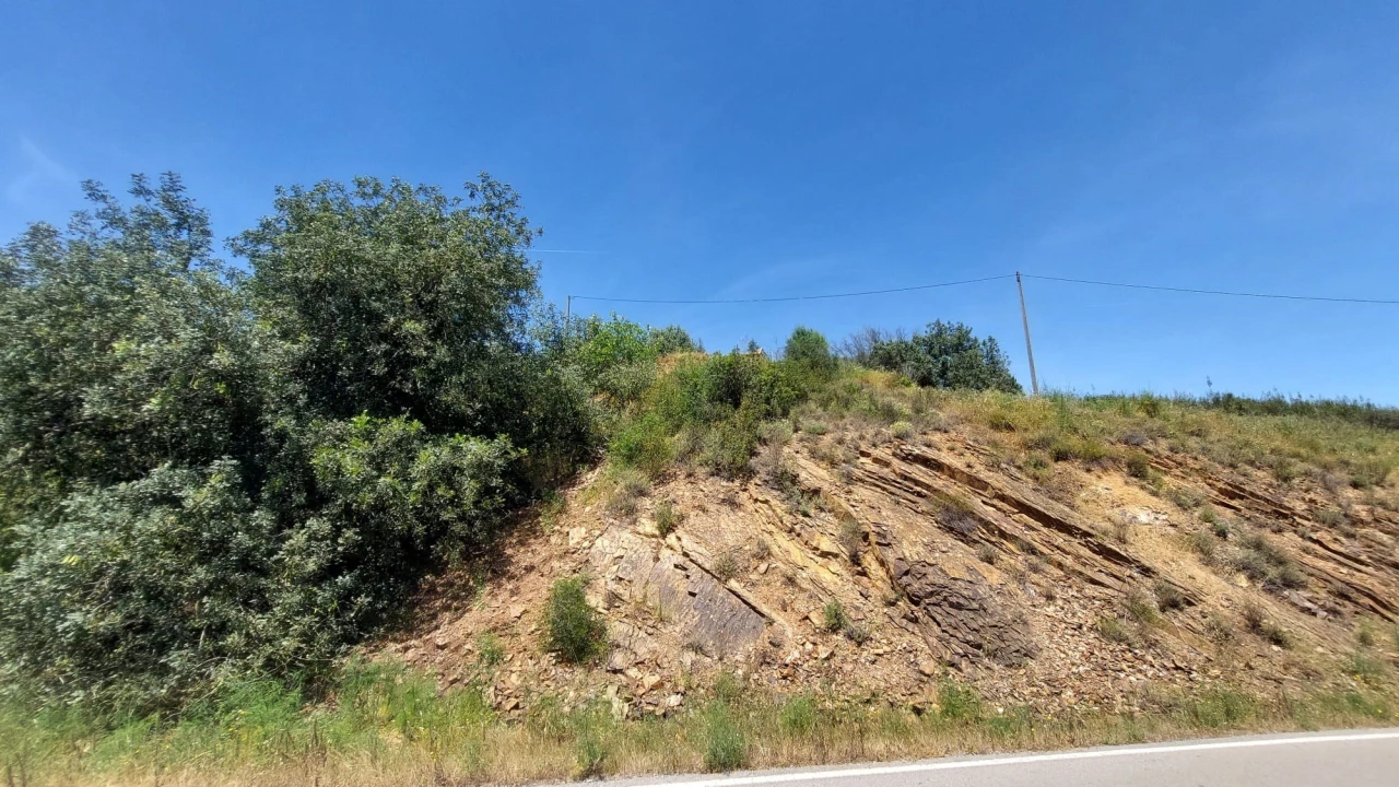 Quinta T2 para Venda em Alferce Foto 32