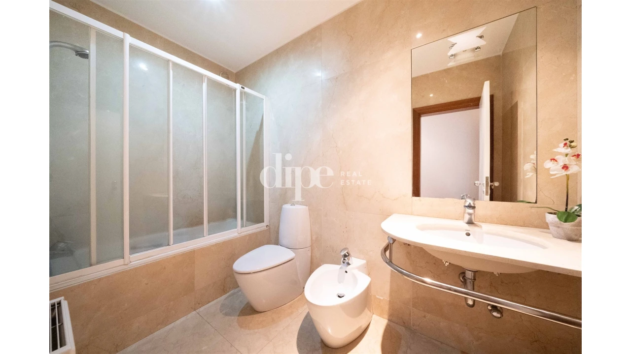 Moradia T4 para Venda em Ponte Foto 18