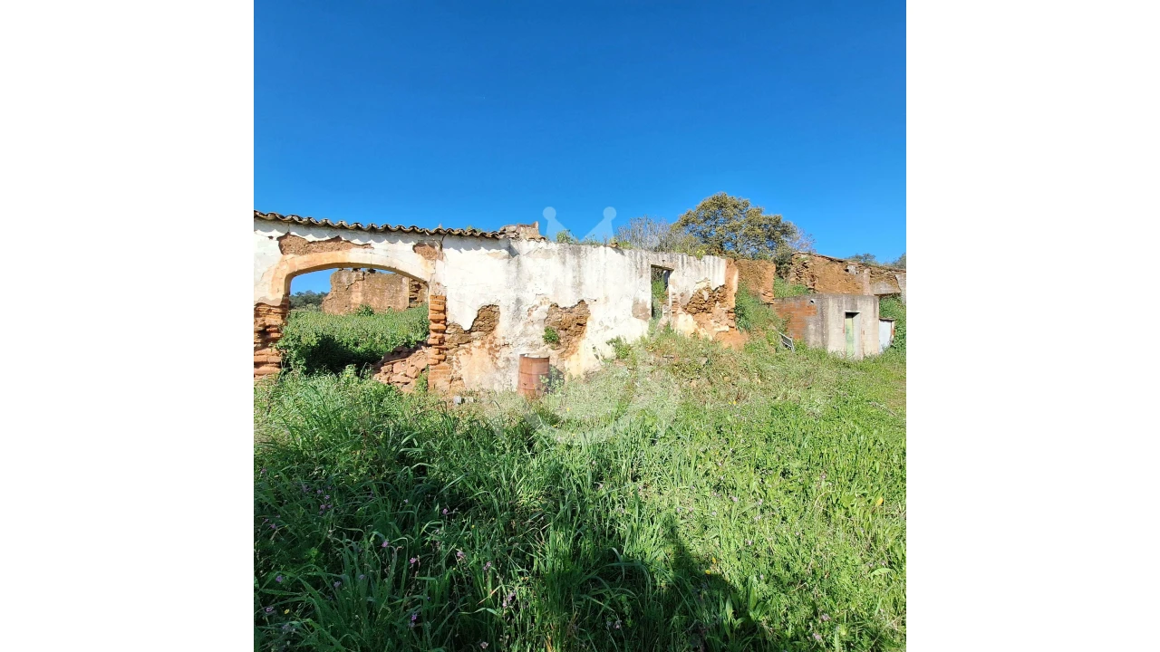 Garagem para Venda em Amieira e Alqueva Foto 2