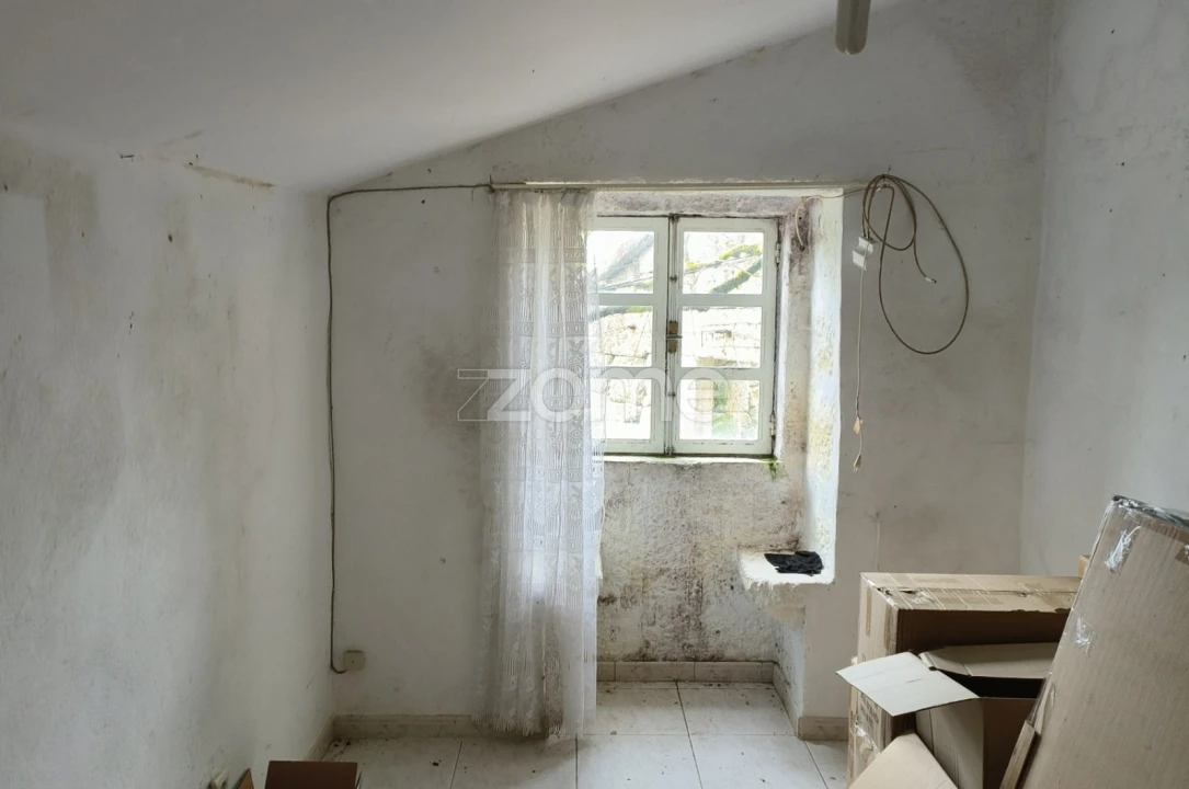 Moradia T4 para Venda em Cibões e Brufe Foto 5