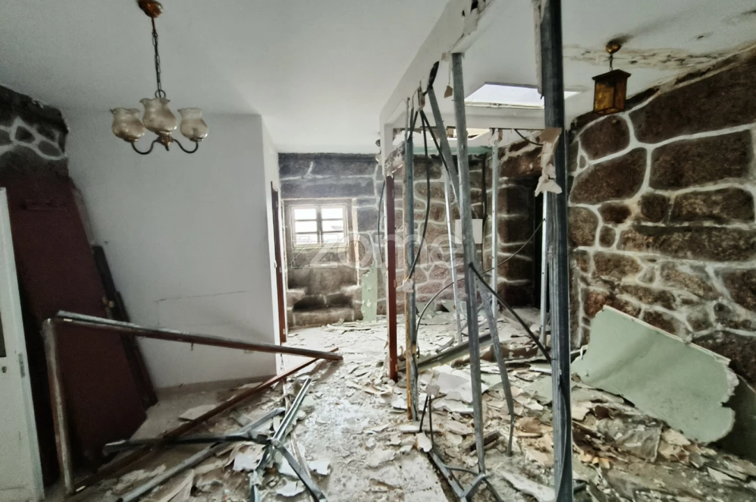 Moradia T4 para Venda em Cibões e Brufe Foto 6