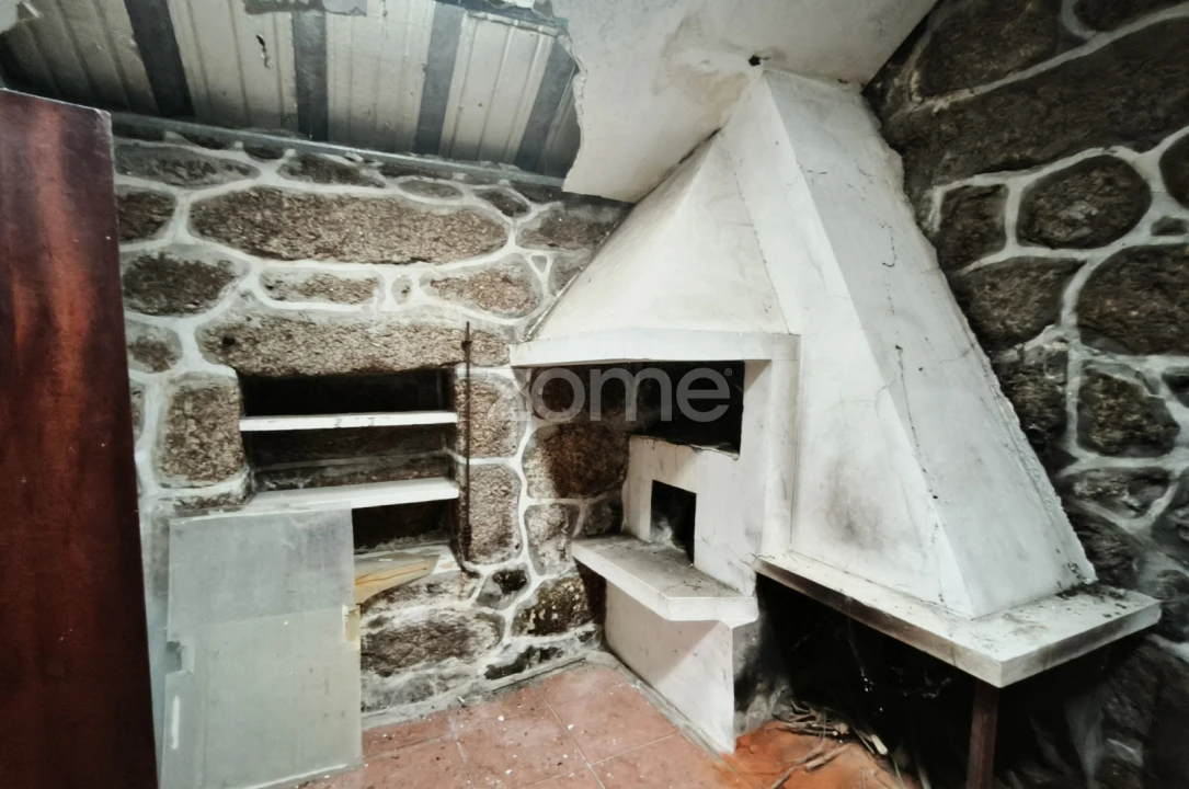 Moradia T4 para Venda em Cibões e Brufe Foto 7