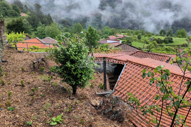 Moradia T4 para Venda em Cibões e Brufe Foto 14