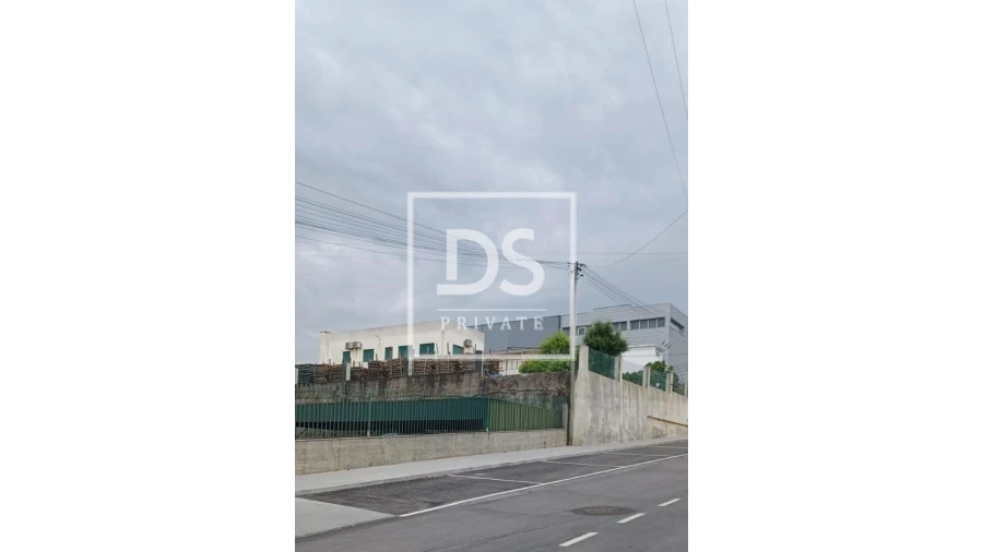 Armazém para Venda em Lourosa Foto 7