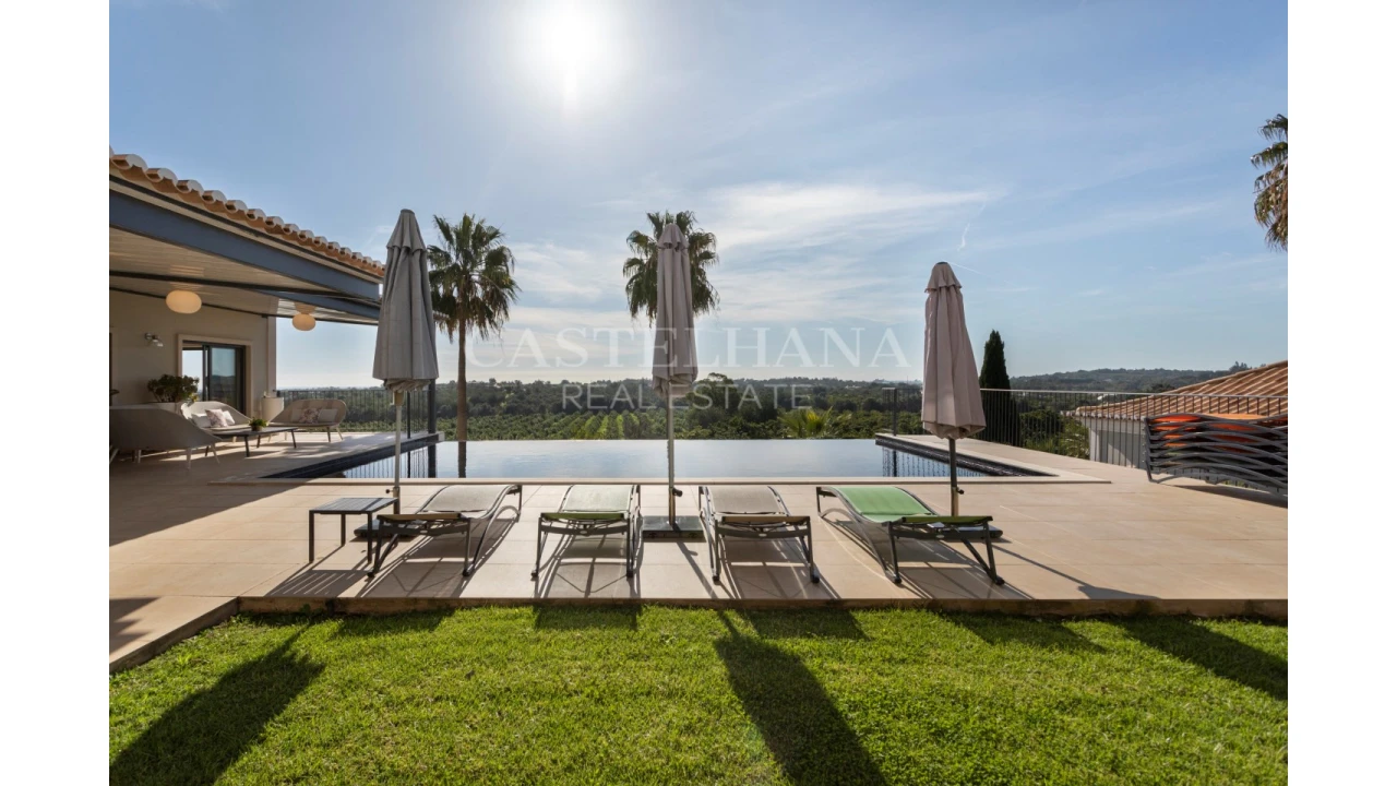 Moradia T5 para Venda em Luz de Tavira e Santo Estêvão Foto 3