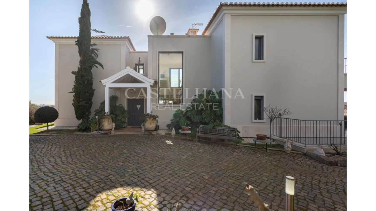 Moradia T5 para Venda em Luz de Tavira e Santo Estêvão Foto 12