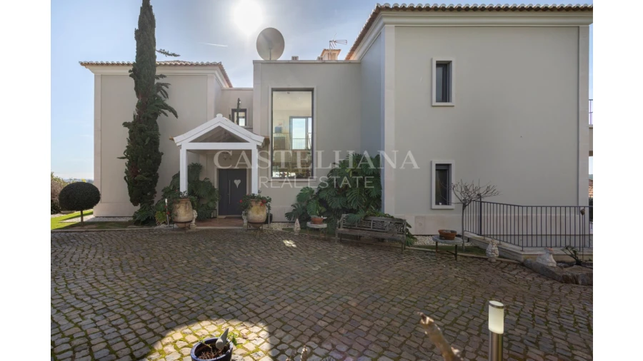 Moradia T5 para Venda em Luz de Tavira e Santo Estêvão Foto 12