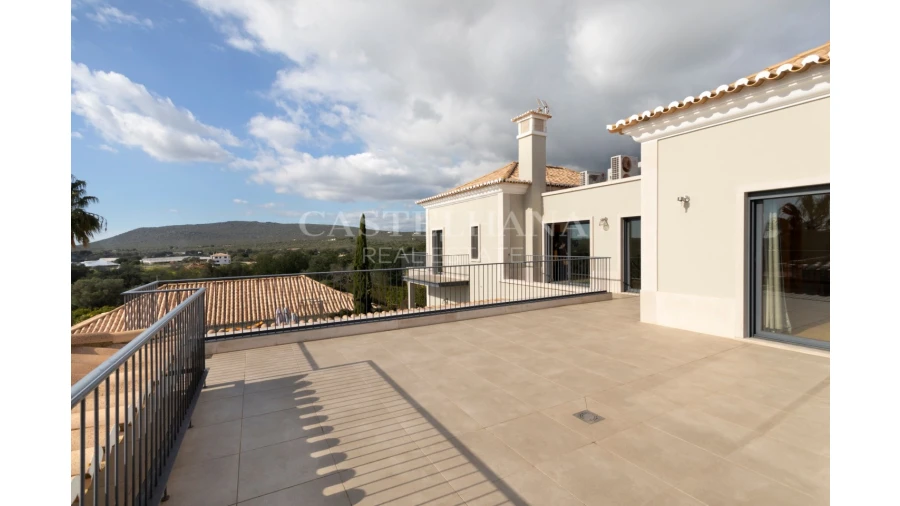 Moradia T5 para Venda em Luz de Tavira e Santo Estêvão Foto 15