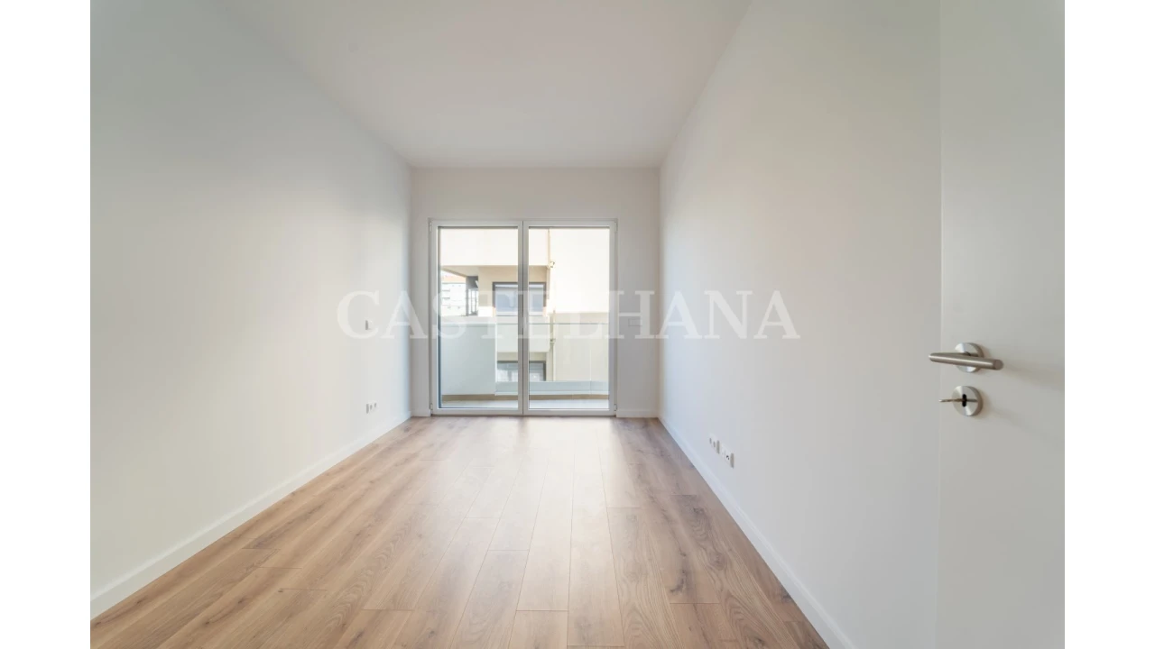 Apartamento T3 para Venda em Ramalde Foto 2