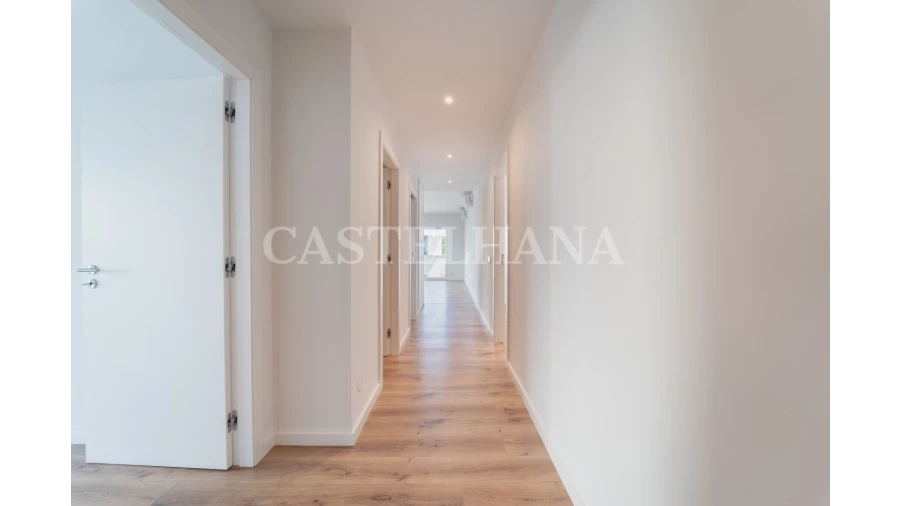 Apartamento T3 para Venda em Ramalde Foto 3