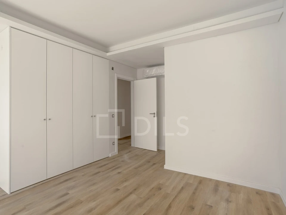 Apartamento T3 para Venda em Almada, Cova da Piedade, Pragal e Cacilhas Foto 10