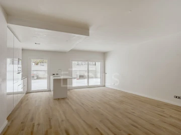 Apartamento T3 para Venda em Almada, Cova da Piedade, Pragal e Cacilhas