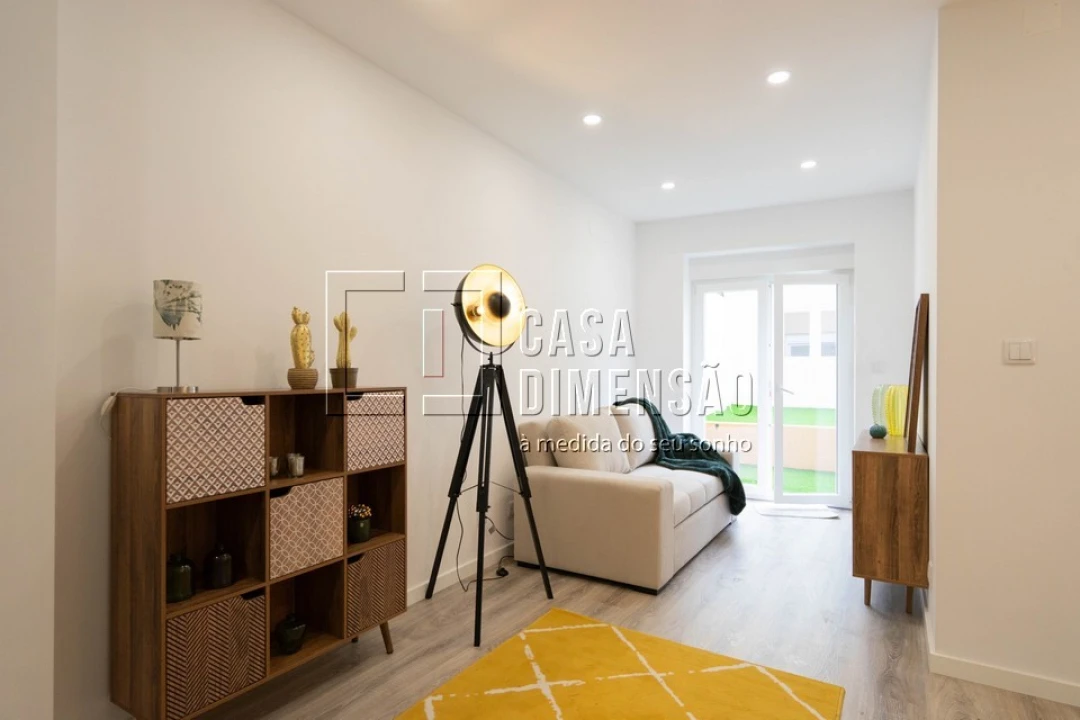 Apartamento T1 para Venda em Benfica Foto 3
