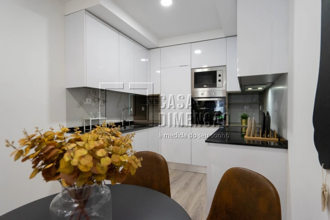 Apartamento T1 para Venda em Benfica Foto 8