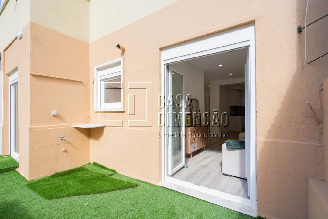 Apartamento T1 para Venda em Benfica Foto 23