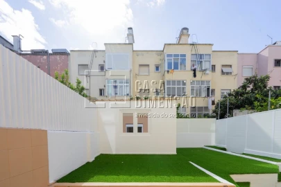 Apartamento T1 para Venda em Benfica