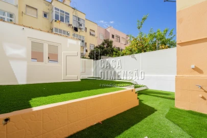 Apartamento T1 para Venda em Benfica