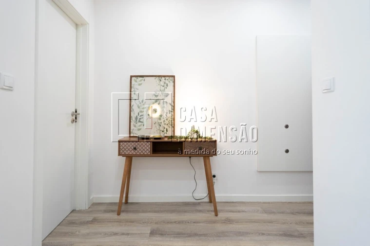 Apartamento T1 para Venda em Benfica Foto 2