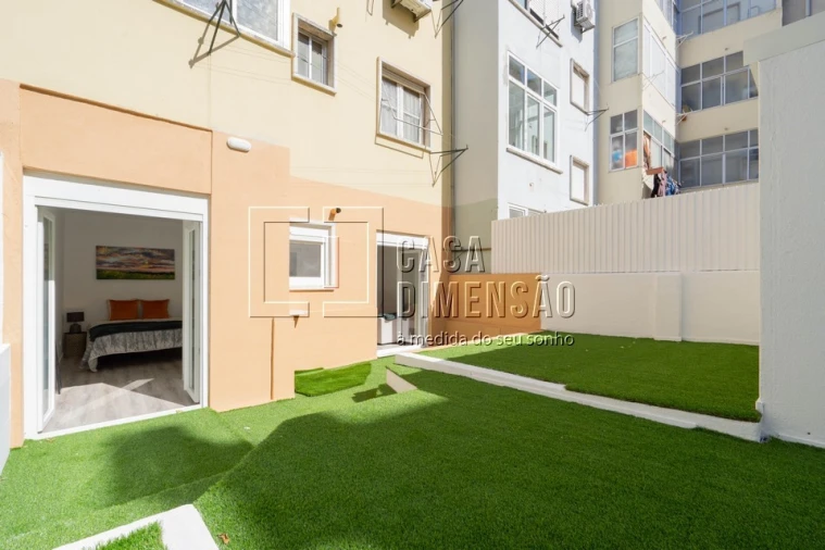 Apartamento T1 para Venda em Benfica Foto 27
