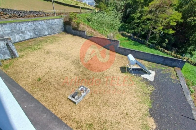 Moradia T3 para Venda em Urzelina (São Mateus) Foto 9