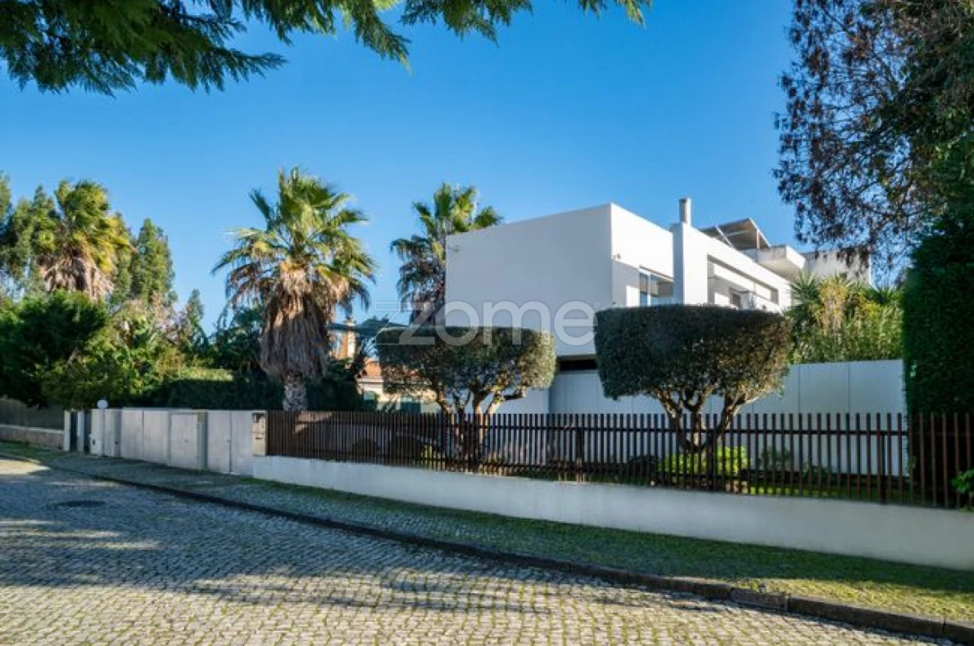 Moradia T4 para Venda em Santa Maria e São Miguel, São Martinho, São Pedro Penaferrim Foto 1