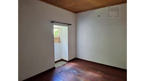 Moradia T2 para Venda em São Roque do Pico