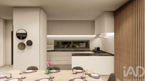 Moradia T3 para Venda em Ferreiras