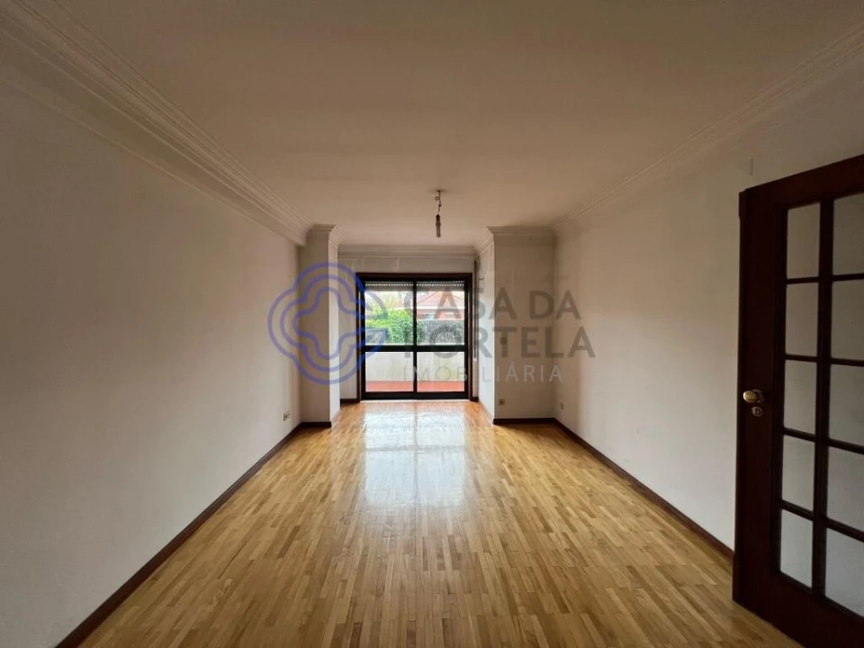 Apartamento T2 para Venda em Bonfim Foto 1