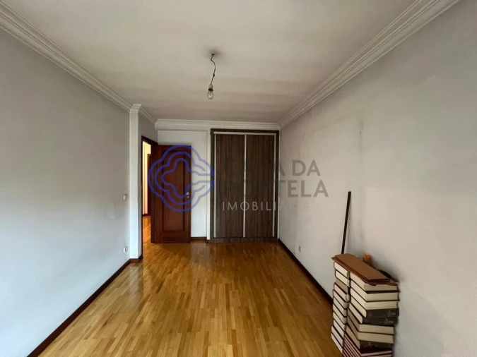 Apartamento T2 para Venda em Bonfim Foto 9