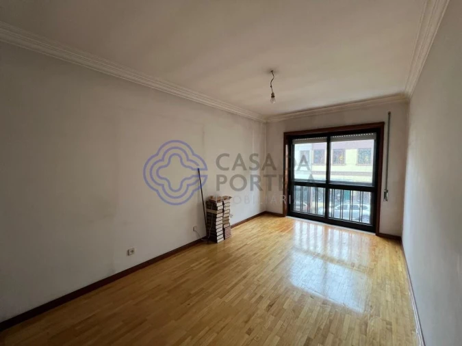 Apartamento T2 para Venda em Bonfim Foto 6