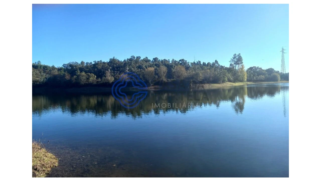 Terreno para Venda em Serra e Junceira Foto 26