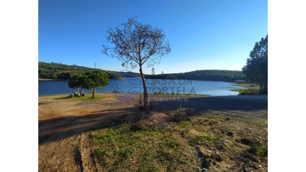 Terreno para Venda em Serra e Junceira Foto 22