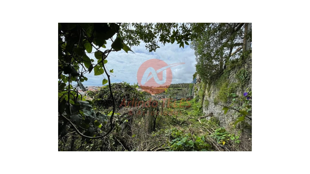 Moradia T4 para Venda em Angra (São Pedro) Foto 15