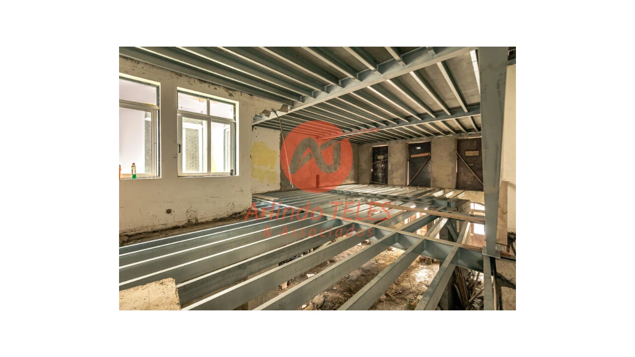 Moradia T4 para Venda em Angra (São Pedro) Foto 40