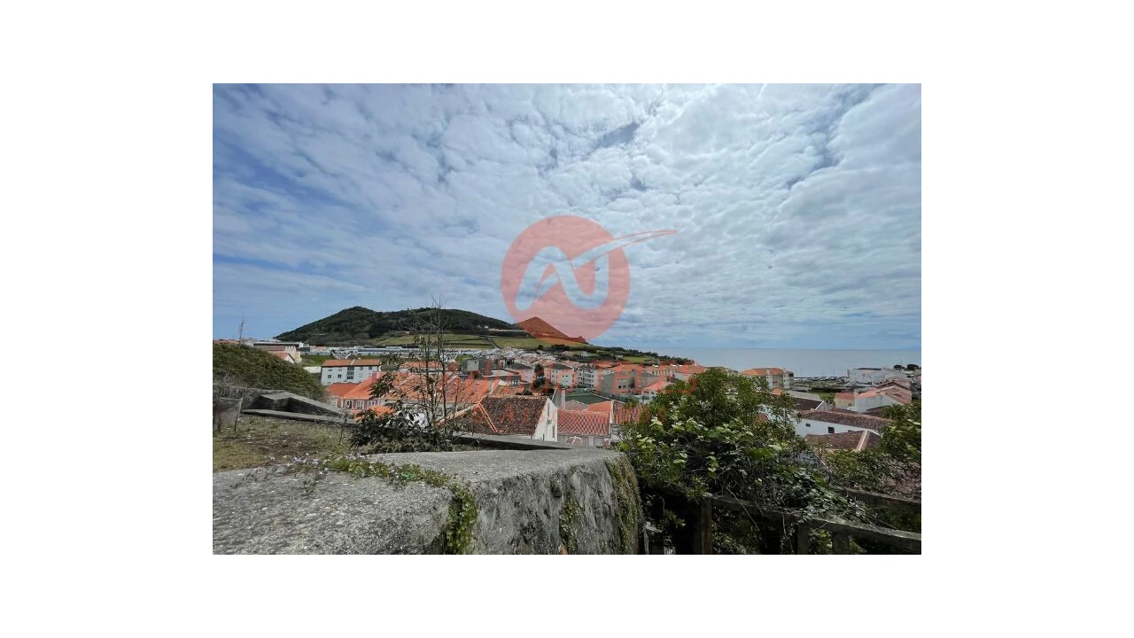 Moradia T4 para Venda em Angra (São Pedro) Foto 24