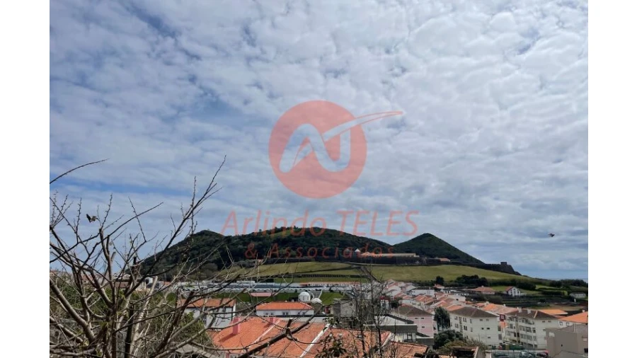 Moradia T4 para Venda em Angra (São Pedro) Foto 25