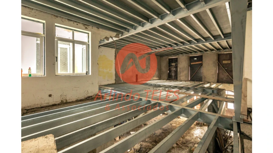 Moradia T4 para Venda em Angra (São Pedro) Foto 40