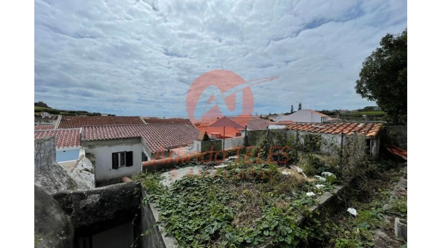 Moradia T4 para Venda em Angra (São Pedro) Foto 12