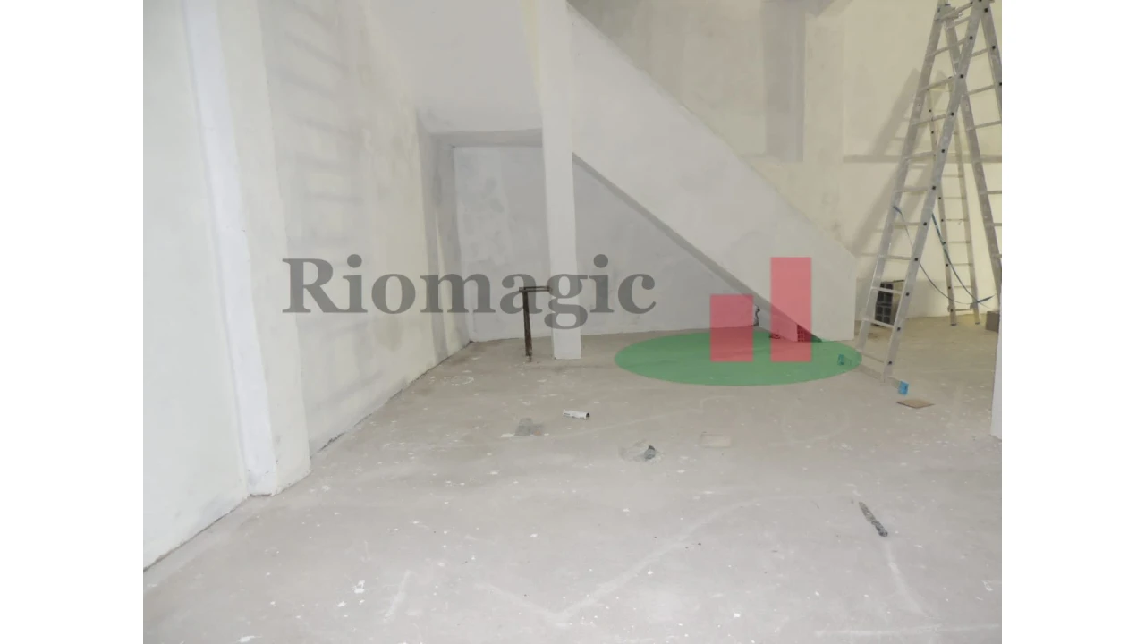 Armazém para Venda em Odivelas Foto 5