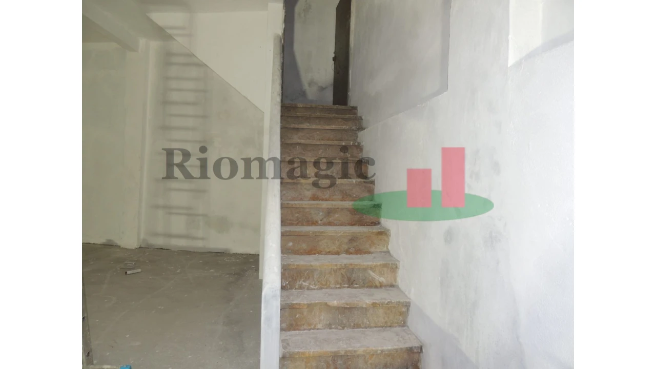 Armazém para Venda em Odivelas Foto 9